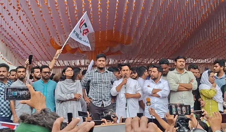 সেনা-পুলিশ পাহারায় নাহিদ, আখতারসহ এনসিপি নেতারা গোপালগঞ্জ ছেড়েছেন